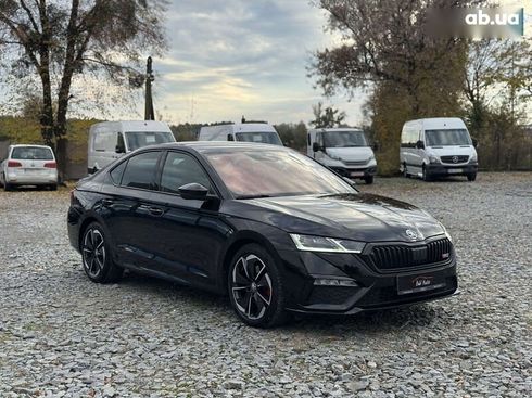 Skoda Octavia 2021 - фото 11