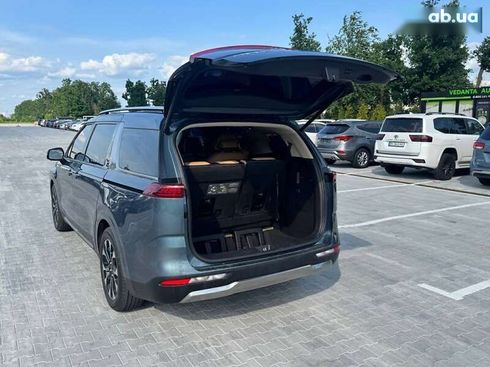 Kia Carnival 2021 - фото 8