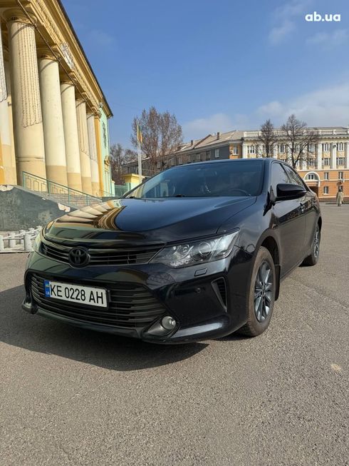 Toyota Camry 2015 черный - фото 15