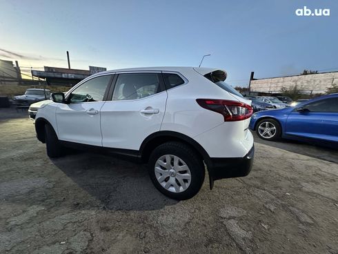 Nissan Qashqai 2019 белый - фото 5