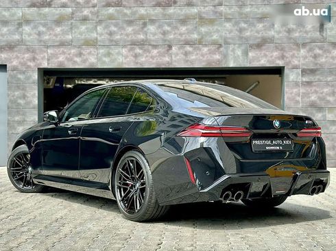 BMW M5 2025 - фото 25