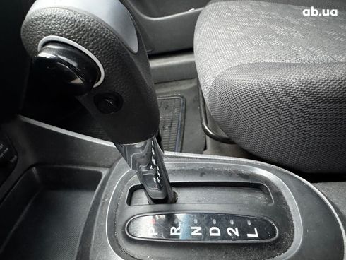 Kia Rio 2008 красный - фото 33