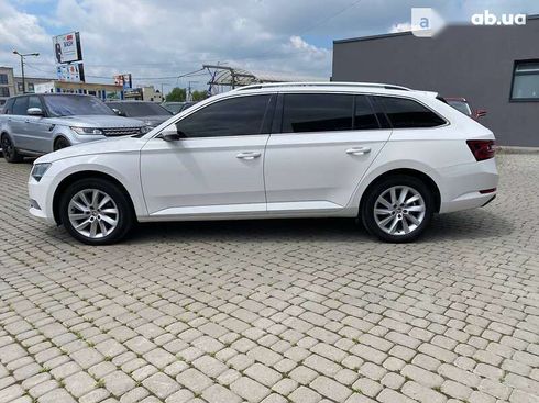 Skoda Superb 2019 - фото 3