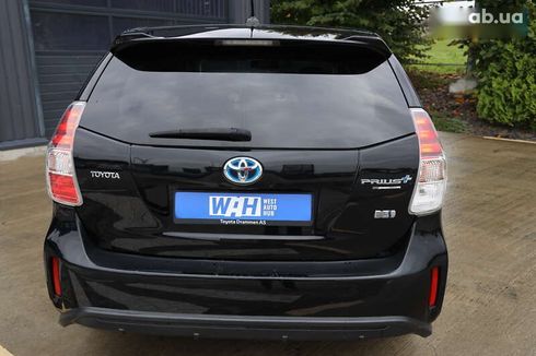 Toyota Prius 2016 - фото 7