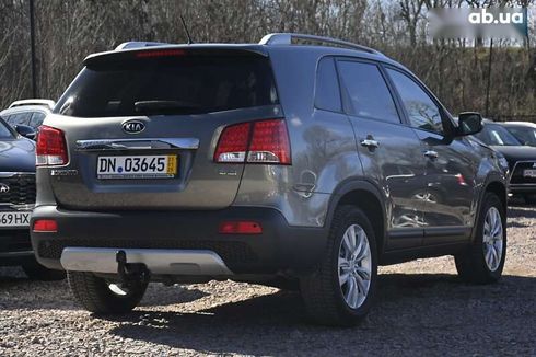 Kia Sorento 2010 - фото 8