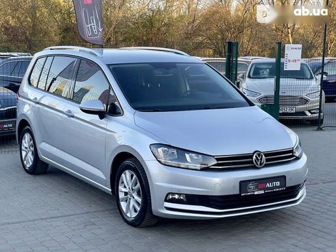 Volkswagen Touran 2018 - фото 6