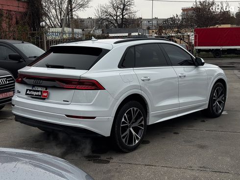 Audi Q8 2021 белый - фото 7