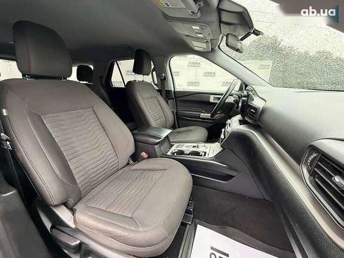 Ford Explorer 2021 - фото 19