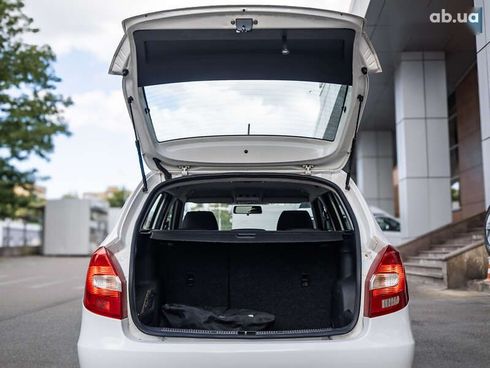 Skoda Fabia 2013 - фото 24
