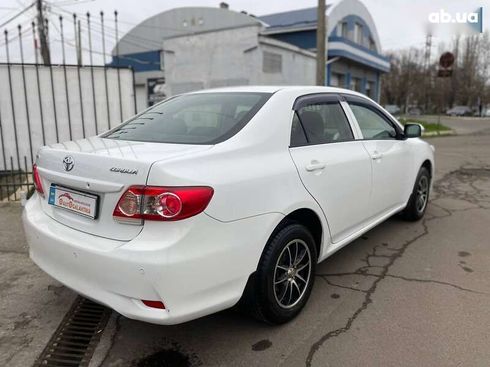 Toyota Corolla 2010 - фото 4