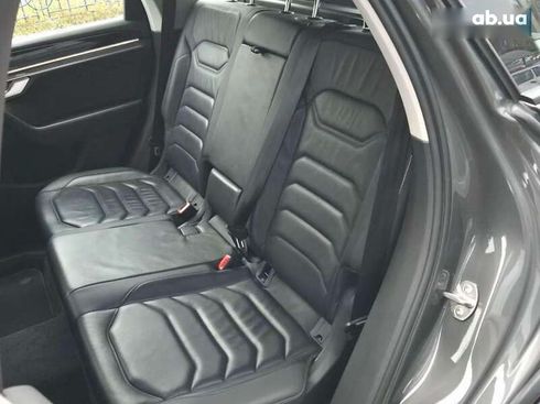 Volkswagen Touareg 2021 - фото 19