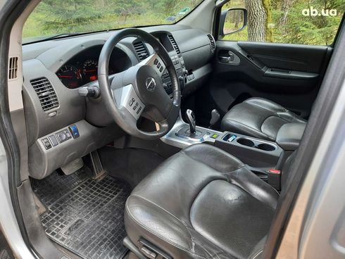 Nissan Navara 2007 зеленый - фото 5