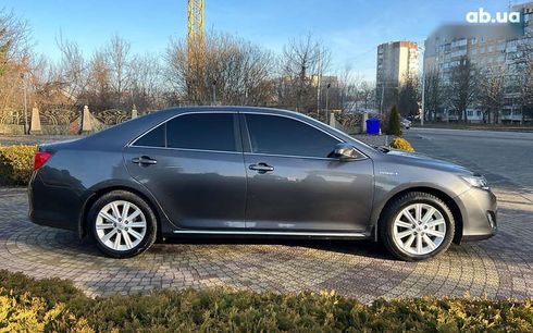 Toyota Camry 2013 - фото 8