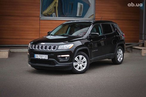 Jeep Compass 2017 - фото 3