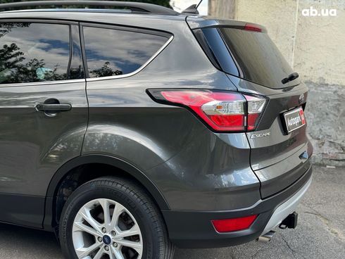 Ford Escape 2018 серый - фото 14