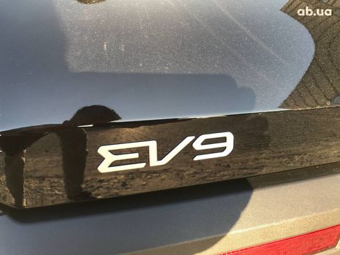 Kia EV6 2023 черный - фото 24