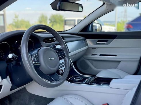 Jaguar XF 2016 - фото 13