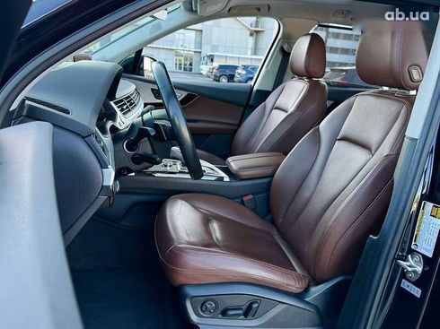 Audi Q7 2019 - фото 19