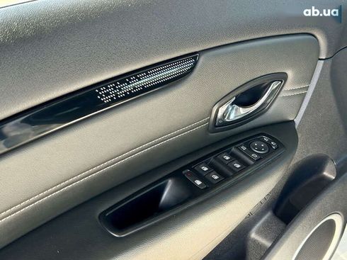 Renault Scenic 2012 - фото 23