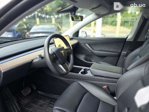 Tesla Model Y 2021 - фото 12