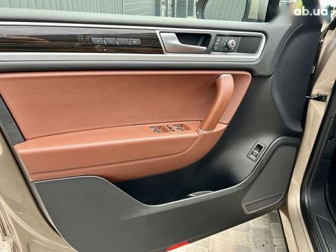 Volkswagen Touareg 2017 - фото 14