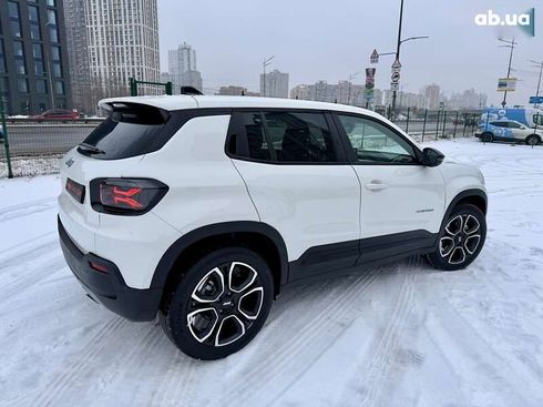 Jeep Avenger 2024 - фото 17