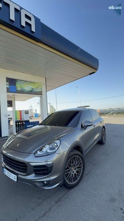 Porsche Cayenne 2015 - фото 11