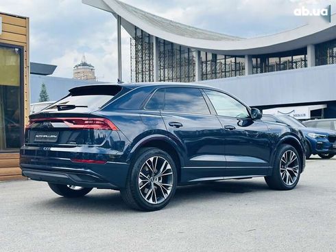 Audi Q8 2023 - фото 4