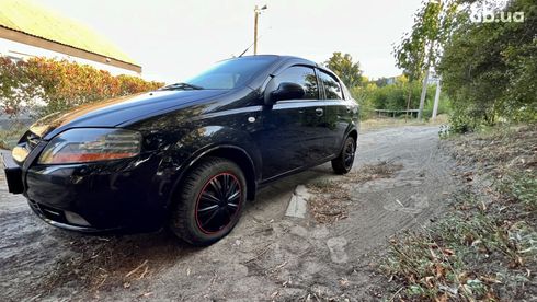 Chevrolet Aveo 2005 черный - фото 3