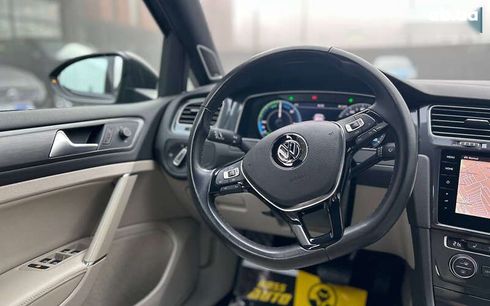 Volkswagen e-Golf 2019 - фото 11