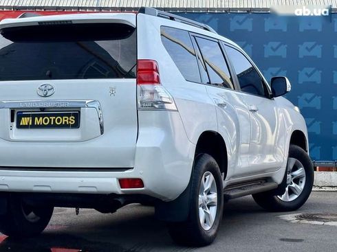 Toyota Land Cruiser Prado 2013 - фото 5