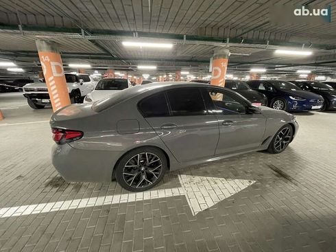 BMW 5 серия 2020 - фото 3