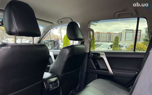 Toyota Land Cruiser Prado 2013 - фото 19