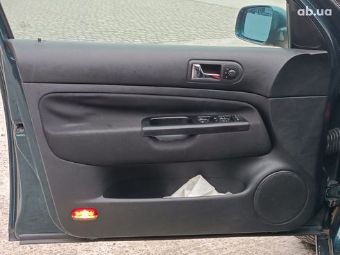 Volkswagen Golf 2001 зеленый - фото 16