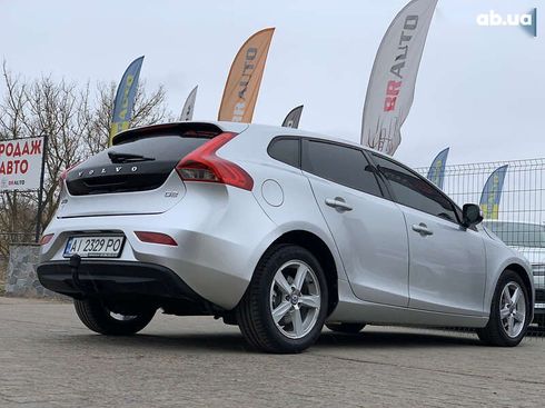 Volvo V40 2014 - фото 13