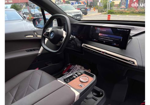 BMW iX 2021 - фото 12