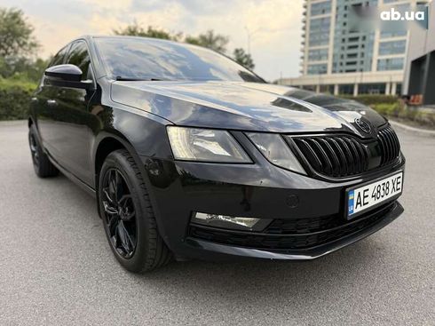 Skoda Octavia 2017 - фото 19