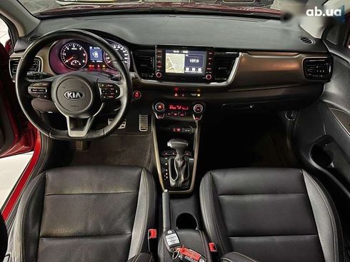 Kia Stonic 2017 - фото 19