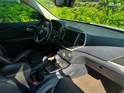 Jeep Cherokee 2016 белый - фото 28