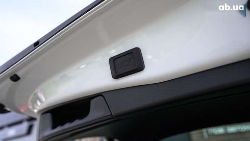 Toyota RAV4 2023 - фото 10