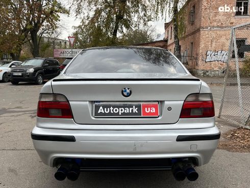 BMW 5 серия 2000 серый - фото 14