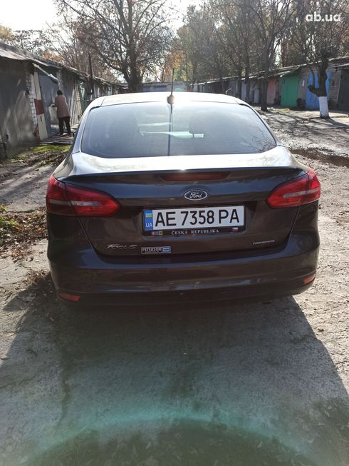 Ford Focus 2015 серый - фото 6