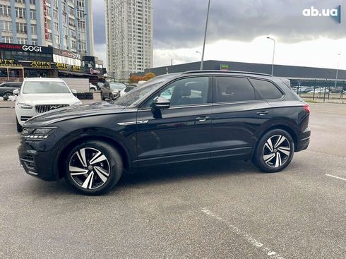 Volkswagen Touareg 2020 - фото 15
