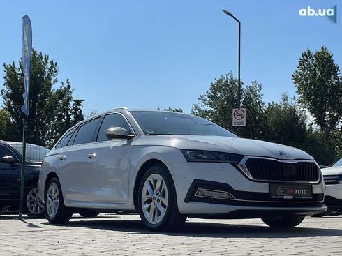 Skoda Octavia 2020 - фото 11