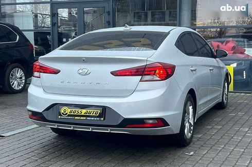 Hyundai Elantra 2019 - фото 7