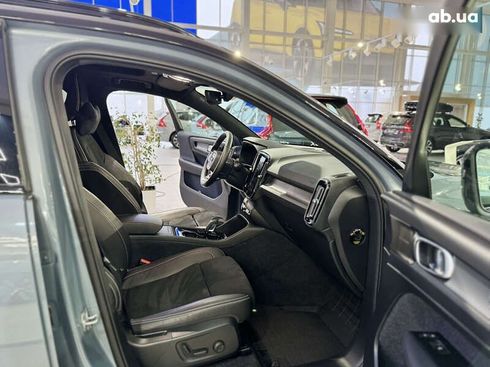 Volvo XC40 2021 - фото 10