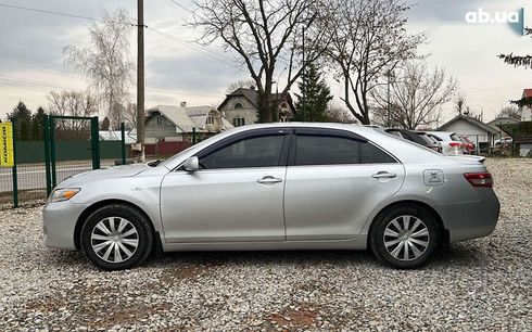 Toyota Camry 2011 - фото 4