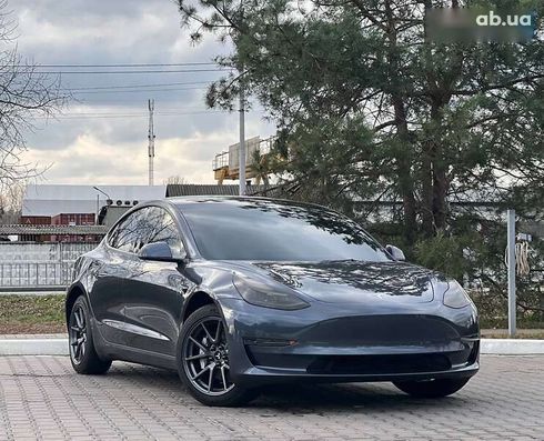 Tesla Model 3 2023 - фото 3