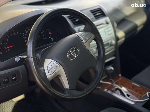Toyota Camry 2008 - фото 13