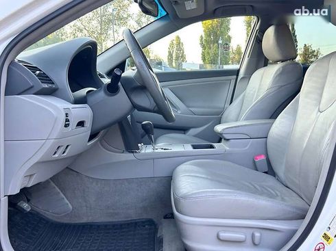 Toyota Camry 2008 - фото 15